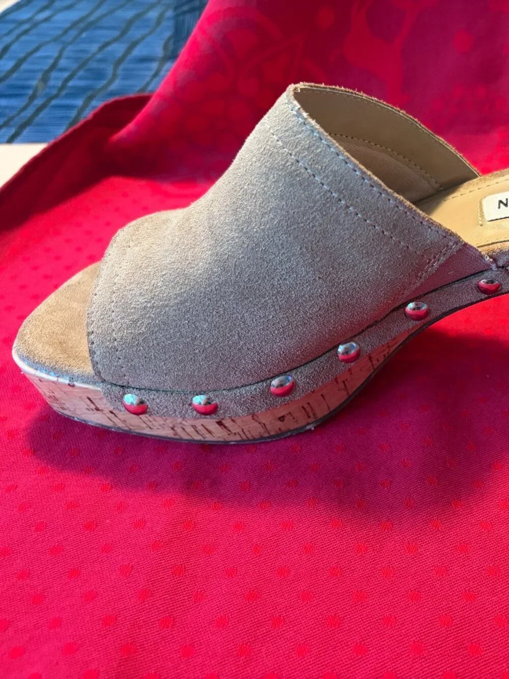 STEVE MADDEN SLIP ON HEELS